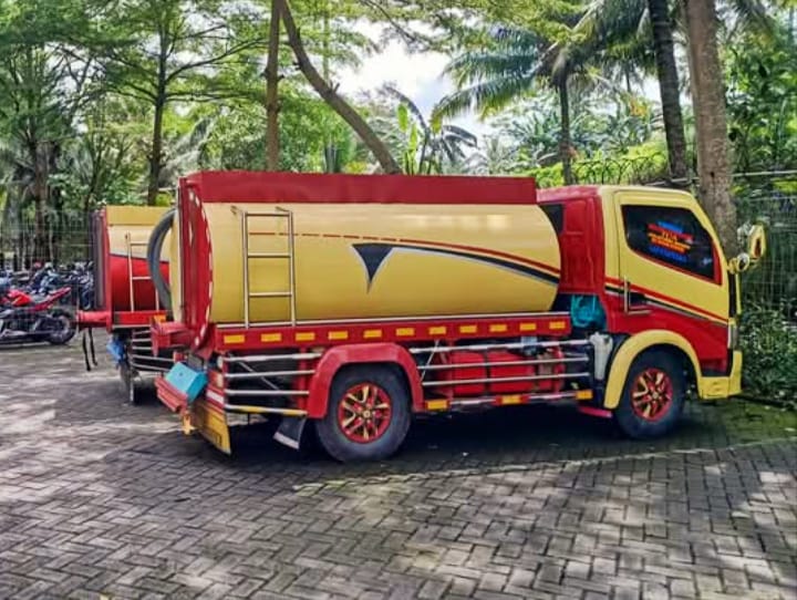 Dokumentasi Pengerjaan Sedot WC Kembar Jaya