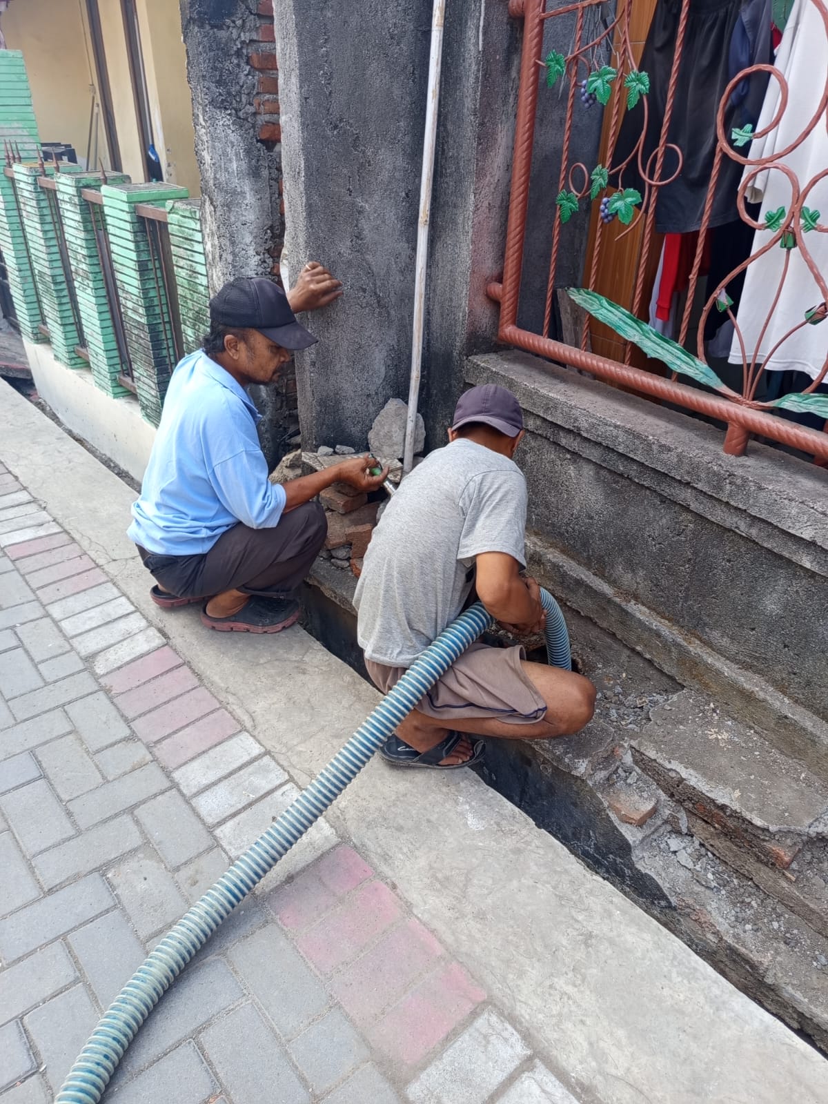 Dokumentasi Pengerjaan Sedot WC Kembar Jaya